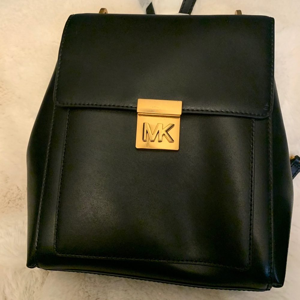 Michael kors bag backpack :)